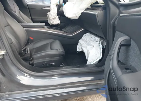 2021 Tesla Model S Long Range Dual Motor All-Wheel Drive z USA, uszkodzony, nr VIN 5YJSA1E58MF452527